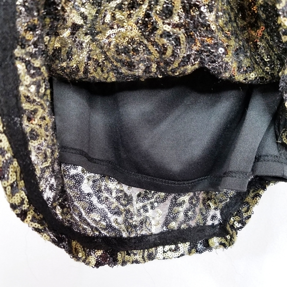 Slate & Willow Mae Sequin Shift Dress - Picture 8 of 9